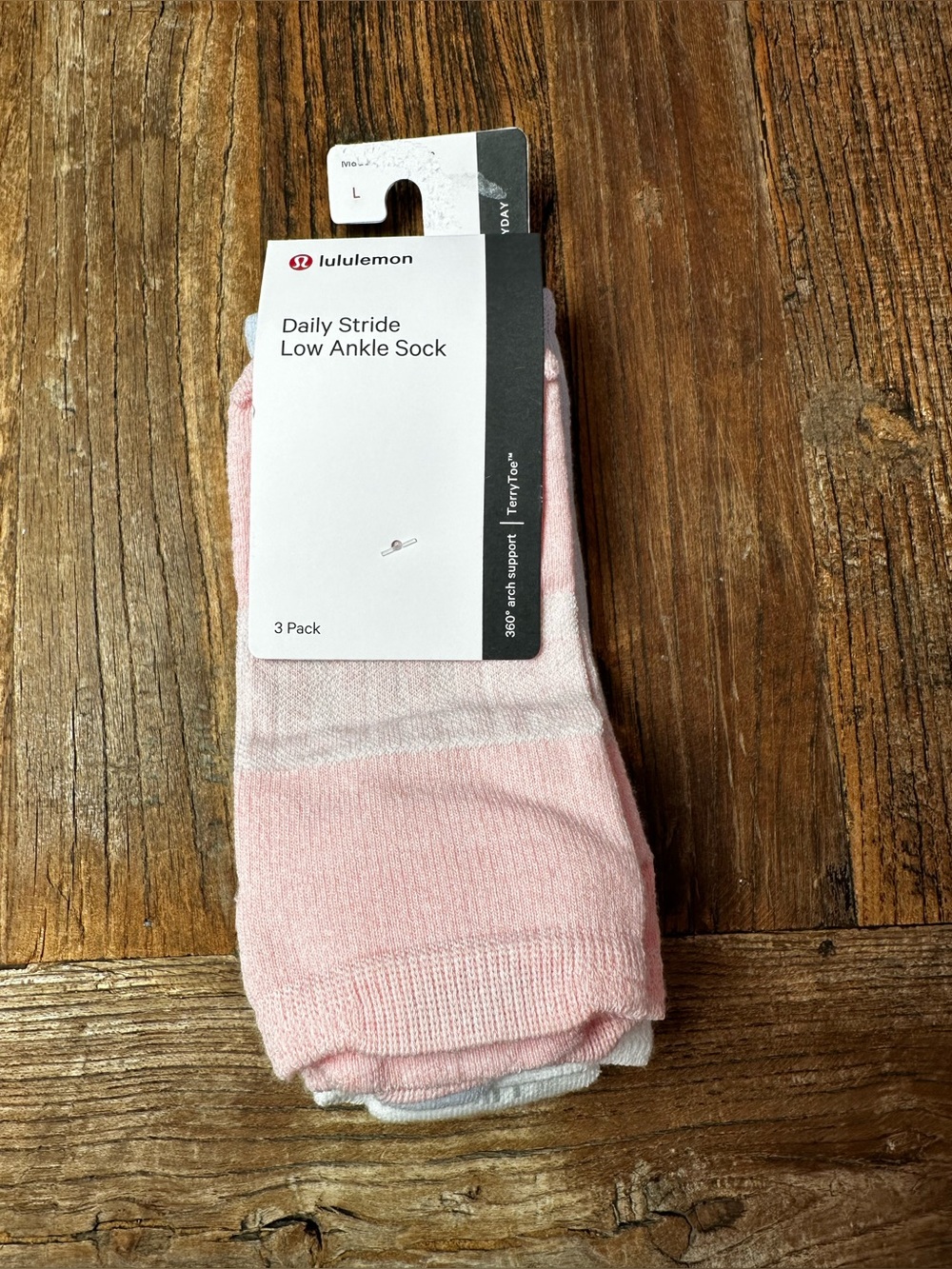 lululemon athletica Daily Stride Low Ankle Socks — Light Pink (3-Pack)